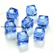 Бусины стеклянные синие "Кубики", 8 мм (нить)